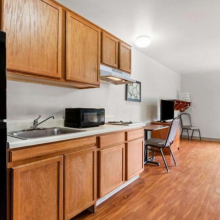 Woodspring Suites 털사 외부 사진