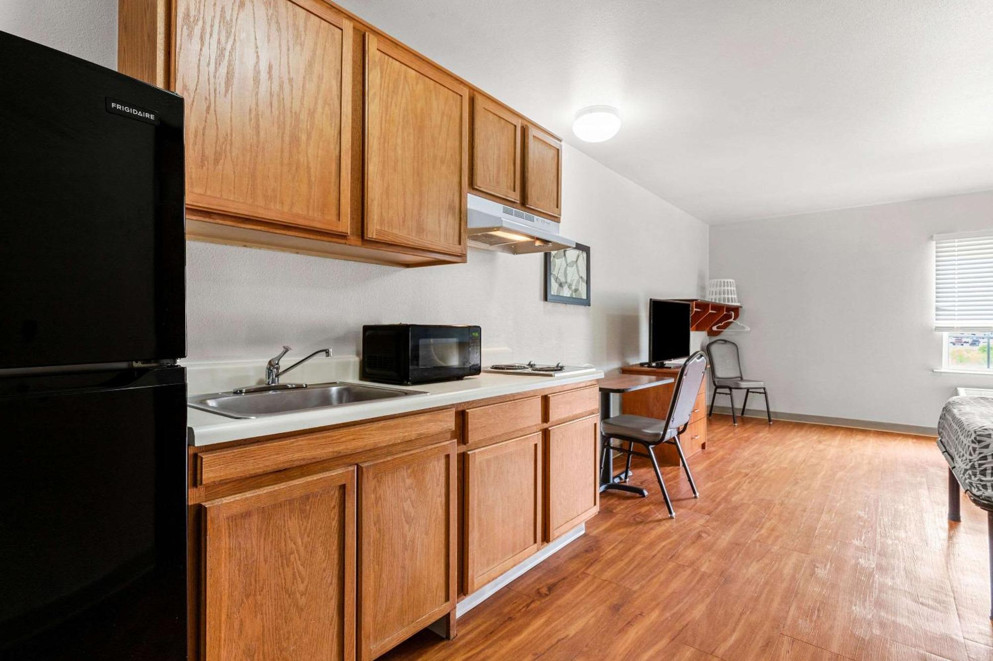 Woodspring Suites 털사 외부 사진
