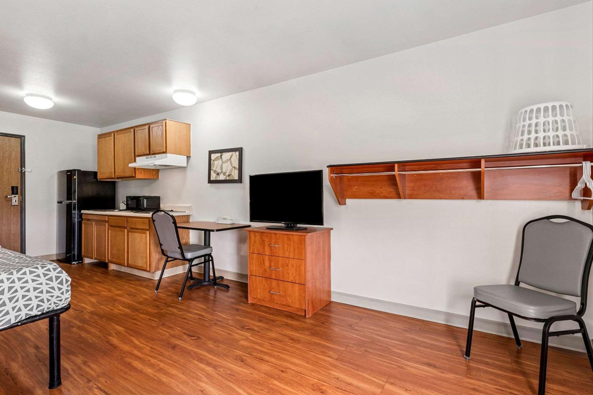 Woodspring Suites 털사 외부 사진