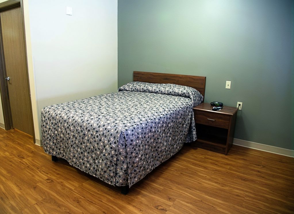 Woodspring Suites 털사 객실 사진