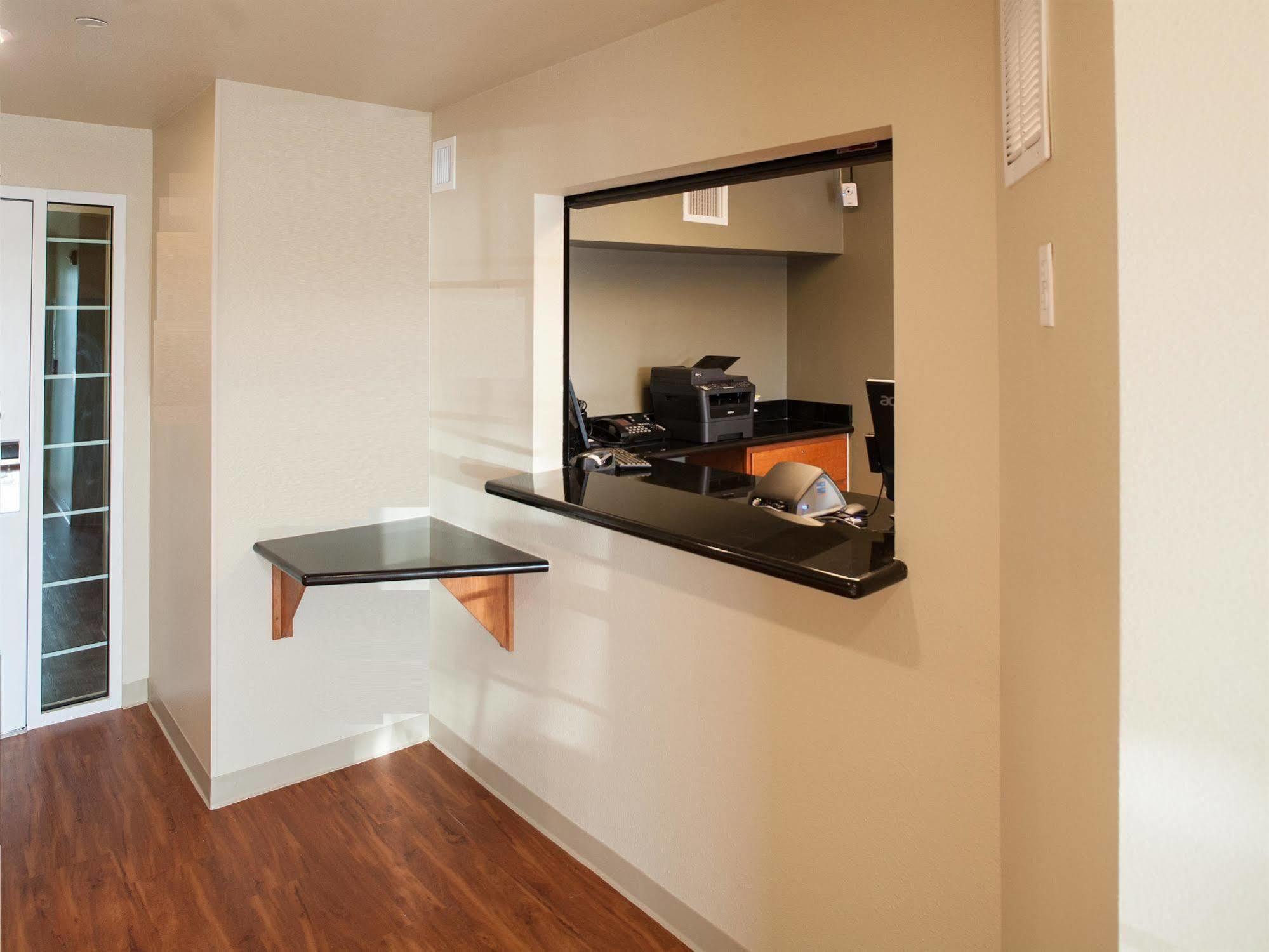 Woodspring Suites 털사 외부 사진