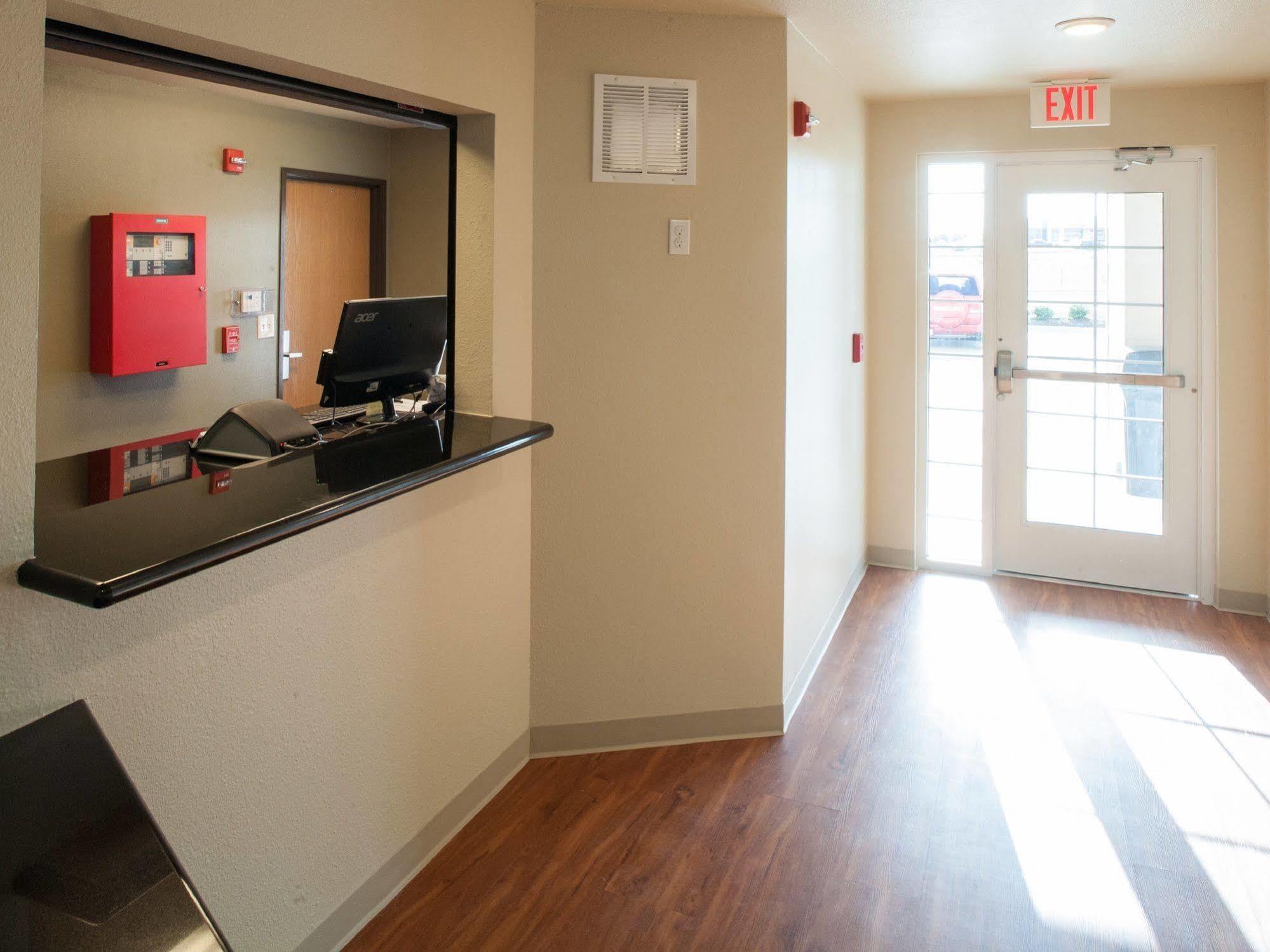 Woodspring Suites 털사 외부 사진